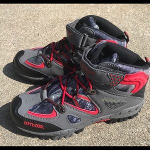 Brand New Boys Hiking/Waterproof Boots